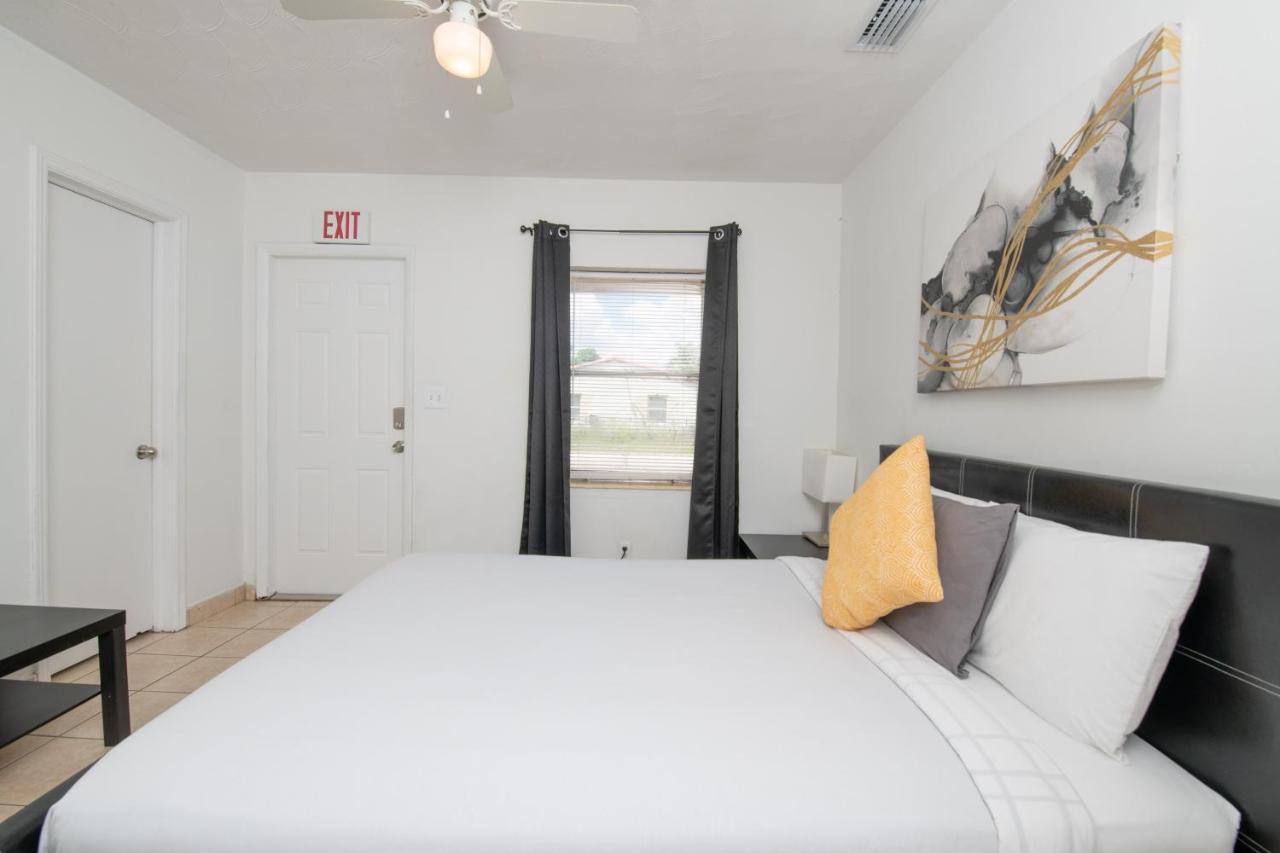 Hollywood Private Apartments Extérieur photo